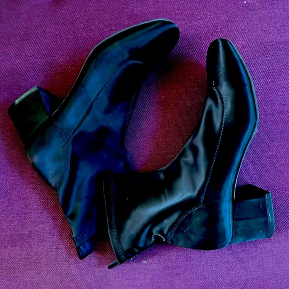 FOREVER 21 Like-new, Pitch Black Satin Pull on Booties with Pull Tab🔥🔥🔥 - Picture 2 of 8
